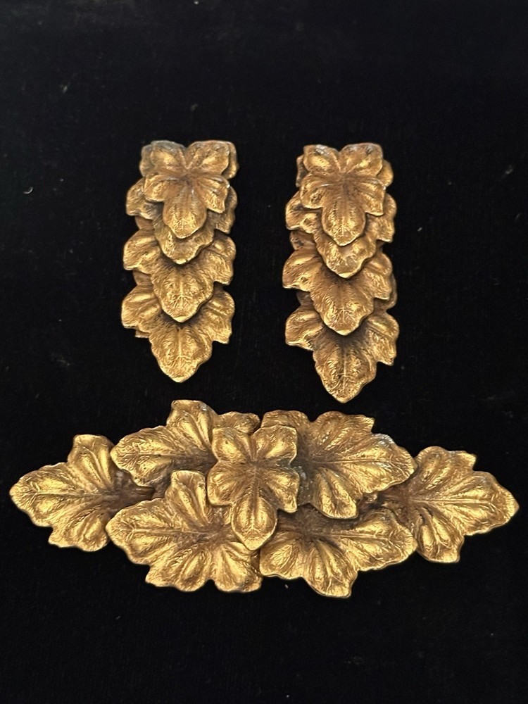 1930s Vintage Gold Wash Over Brass Matching Dress Clips & Belt Buckle Leaf
