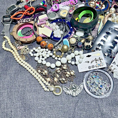 Vintage Jewelry Mixed Lot for Crafts Scrap Junk Wear Repair Repurpose 3.97 lbs.