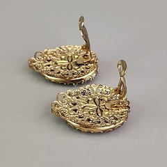 Vintage Flower Clip On Earrings Glass Transferware Germany Gold Tone Filigree