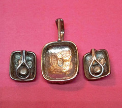 Vintage Premier Design Blue Morocco Cat’s Eye Pendant & Earring Set