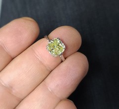 Platinum Vintage Engagement Ring 3.02ct.Natural Yellow Radiant Cut Diamond GIA