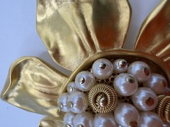 Givenchy Flower Brooch Huge Gold Tone Faux Pearl 3.25″ Givenchy Paris New York