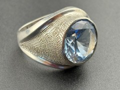 Sterling Silver Vintage Eagle Mexico 12.9 Ct Blue Quartz Ring Sz. 9 – 24.3 Grams