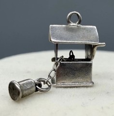 Vintage Sterling Silver Mechanical Wishing Well Charm Pendant Winds Up Bucket