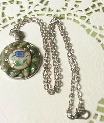 MaryBee Silver Tone 20″ Chain W/1″ Jade Chip Pendant Necklace 12-01-2021