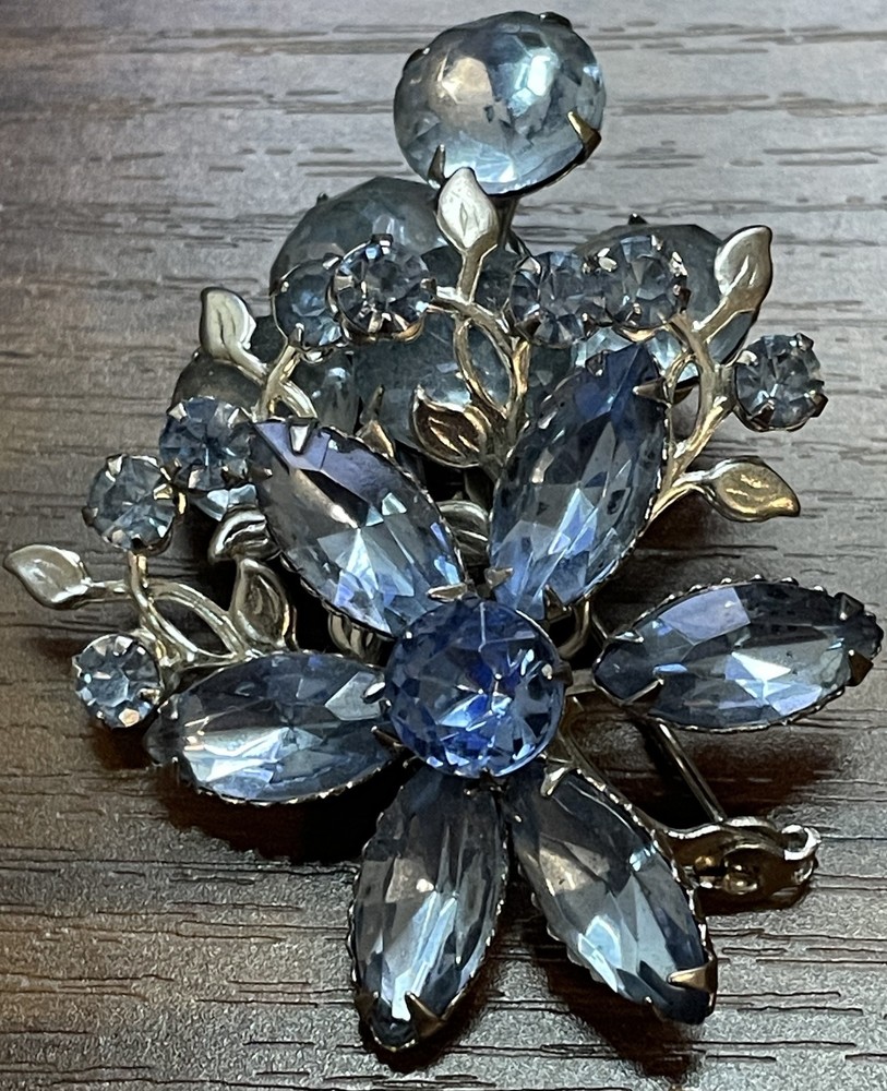 Very Nice Silver Tone Blue Stone Brooch – Perfect for Any Occassion- SEE PICS!!!