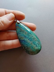 Vintage pendant silver tone metal azurite gemstone blue green elongated teardrop