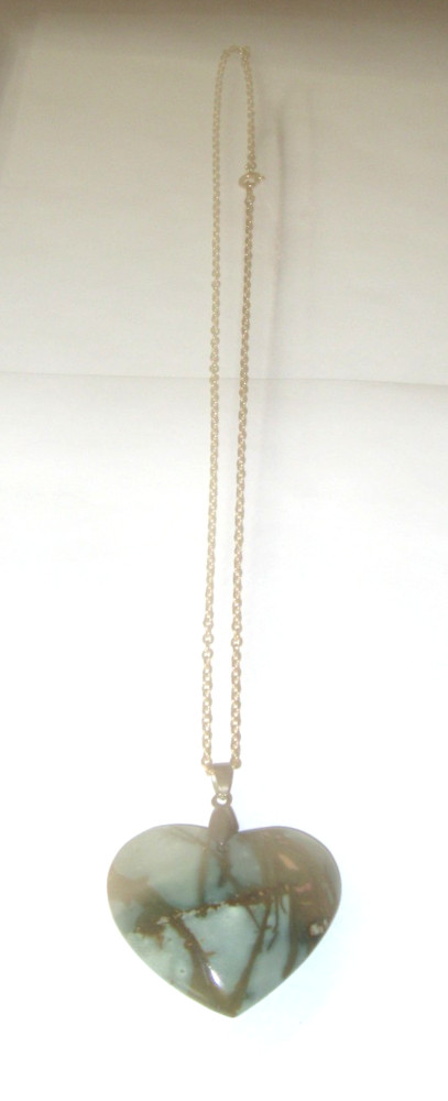 Vintage Green Heart Shaped Polished Stone Pendant Necklace ~ Charm on Chain-RARE