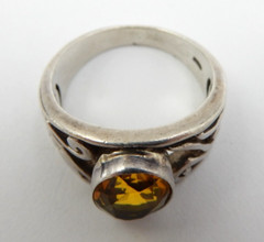 VINTAGE CITRINE STERLING SILVER SETTING HIPPY ART FASHION RING ~ SIZE: 8