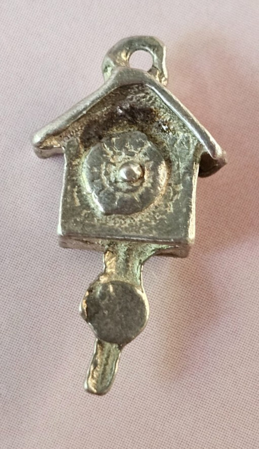 Vintage Sterling Silver CUCKOO CLOCK Charm Pendant 2.1gms 0.68″