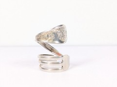 Vtg Silver-Plated William Rogers Oneida Fork Ring Floral Full Bypass Wrap Ring