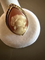 Vintage Carved Shell Cameo Ring Marquis Shape Gold Tone Size 6