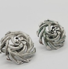 Crown TRIFARI Earrings 1 in Brushed Modernist Silver Tone Clips Vintage .75 in