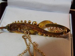 Dainty Victorian 15K 625 Yellow Gold Stamped Small Pearls Rubies Filigree Brooch