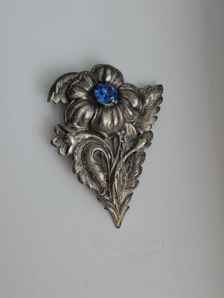 Art Deco Dress Clip Pot Metal Repousse Pot Metal Blue Paste Gem