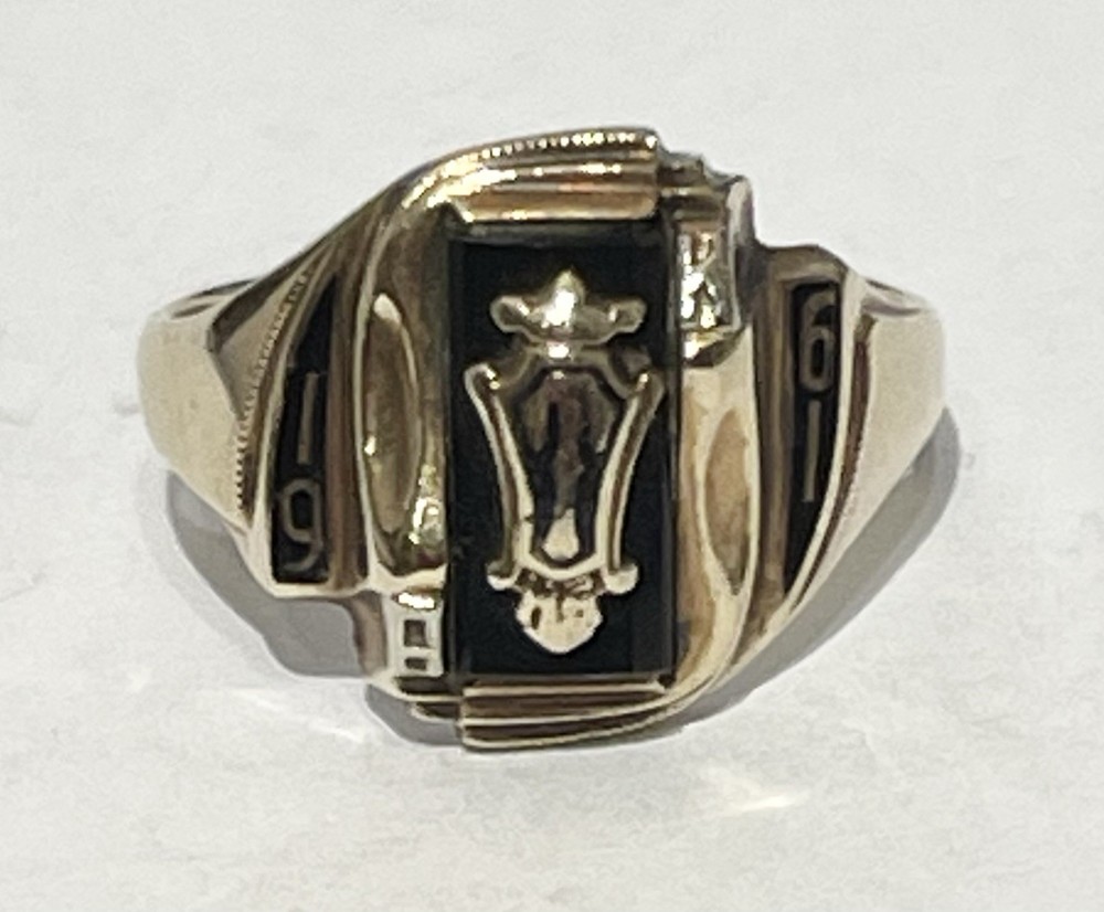 Class of 1961 10k Class Ring with Black Stone Size 5.25 – 3.8 Grams ☚☚☚☚☚Lo👀oK!