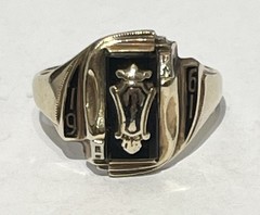 Class of 1961 10k Class Ring with Black Stone Size 5.25 – 3.8 Grams ☚☚☚☚☚Lo👀oK!