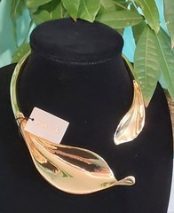 Piper K Calla Lily Shiny Gold Tone Cuff Collar Necklace NWT Statement Runway