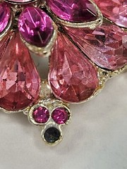 Vintage Figural Fucshia Pink Rhinestone Brooch Pin Signed EDLEE Clip On Earrings