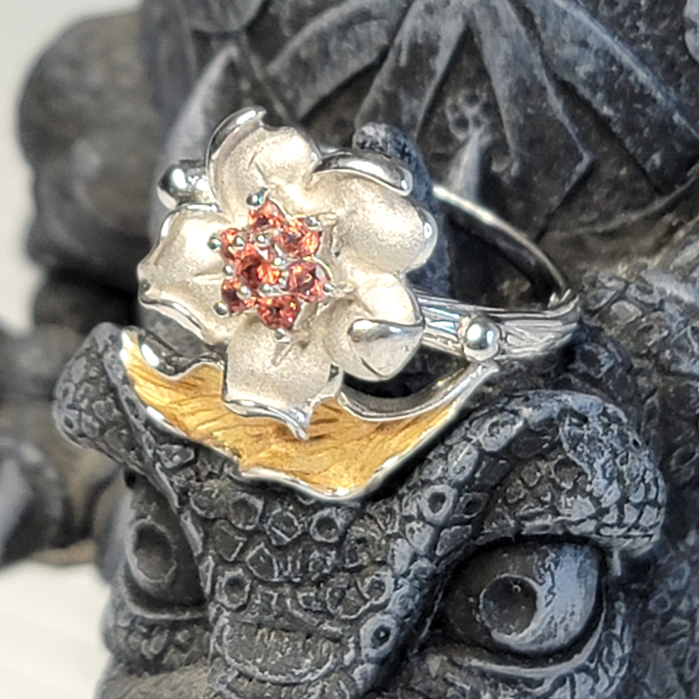 Vintage Camelia Garnet Flower Ring, Sterling Silver 925, .75″W, 5.15g, Size 7.75