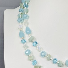 Designer Glass Stone Necklace Blue Chip Teardrop Round Surface Coated Knotted 38