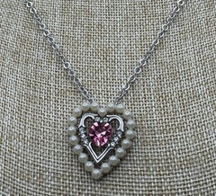 Vtg Avon Dear Triple Heart Silvertone Faux Pearls Pink Clear Rhinestone Necklace