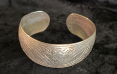 art nouveau silver 835 cuff bracelet, flower decor, 2.25 ” diameter, approx. .8″