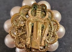 Vintage faux pearl clip on earrings made in Japan please refer to photos