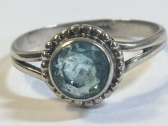 Vintage 925 Sterling Silver Blue Topaz Ring Size 8