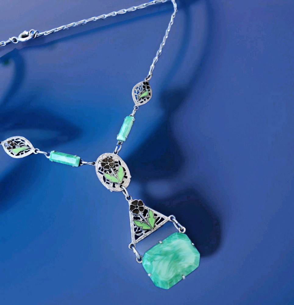 ORIGINAL Art DECO 1920 CZECH GREEN PEKING GLASS ENAMEL FILIGREE Rhodium NECKLACE