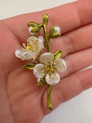 Jasmine Brooch Pin, White Jasmine Flower Brooch Pin, Floral Pin, Gift Ideas