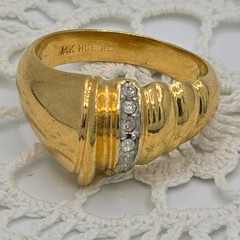 Ladies Cocktail Ring Band 14KHGE RG Size 9.5 Ribbed Swirl