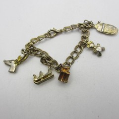 Vtg Christmas Charm Bracelet Santa Sleigh Reindeer Teddy Bear Present Gold Tone