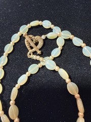 Vintage Opaline Glass Bead Necklace Heart Toggle Clasp 18” Lot# 1388