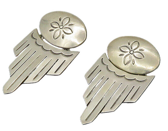 925 Sterling Silver Vintage Shiny Etched Flower Motif Drop Earrings EG10967