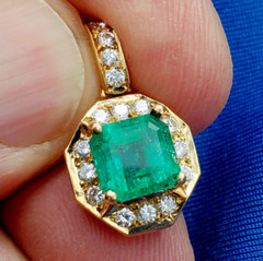 Original EARTH MINED Colombian EMERALD DIAMOND Pendant Deco Halo SOLID 18K GOLD