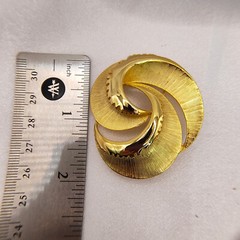 VTG Tona Gold Tone Brooch Pin Swirl Drip Multiple Textures Modernist Signed