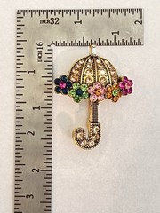 Vintage Style Umbrella Brooch Pin – Multicolor Rhinestone Floral Umbrella