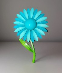1960’s VINTAGE METAL FLOWER BROOCH BLUE AND TEAL GREEN DAISY Vintage Pin