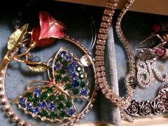 VTG~NOW Estate Jewelry Box +Lot UNTESTED~FASHION~2 lbs+ & Some 925 Sterling