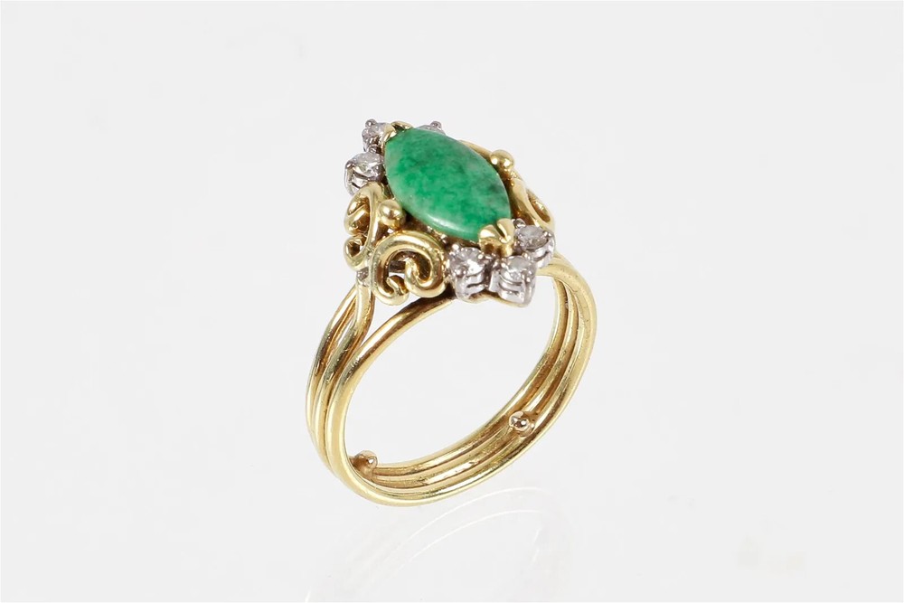 18K Yellow Gold Jade & Diamond Estate Cocktail Ring