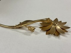 Vintage Gold Tone Flower Brooch Pin Pearl Center Mid Century Floral Statement