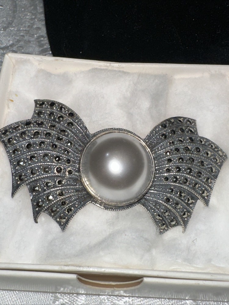 Vintage Judith Jack Sterling Silver 925 Marcasite and Faux Pearl Bow Brooch