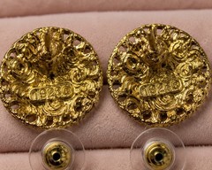 Vintage 1928 Gold Tone Floral Porcelain Rose Oval Stud Earrings Victorian