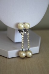 Vintage Marvella Faux Pearl Dangle Drop Clip On Earrings Silver Toned 1.75″