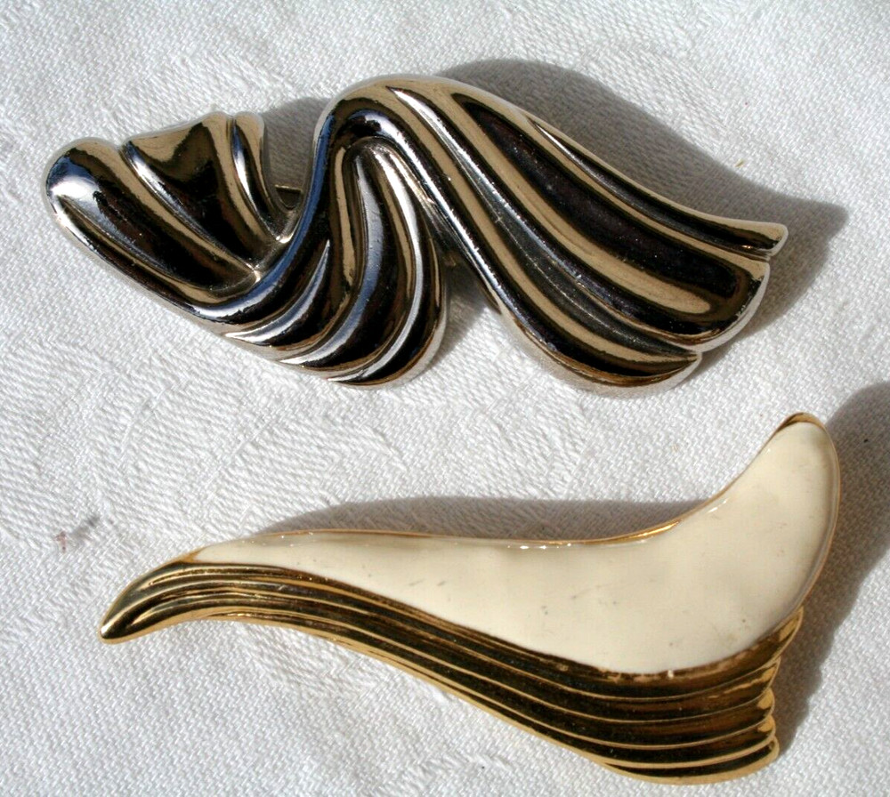 2 Modernist White Enamel Swirl Abstract Gold Silver Tone Brooch Pin MCM 2.75″