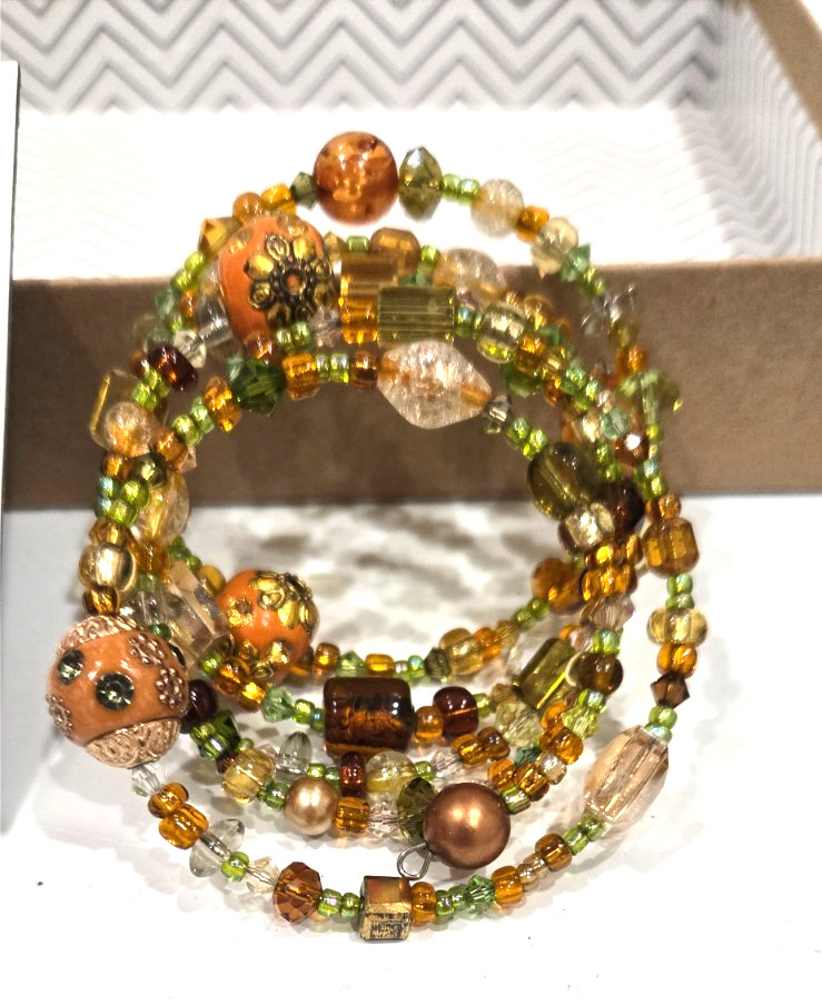 8 pieces-New Handmade & PreviouslyWorn BROWN AMBER YELLOW ORANGE Costume Jewelry