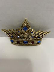 Vintage WONDERS 2004 ”Masters of Florence Medici” Rhinestone Crown Brooch Pin