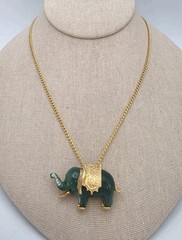 Vtg Green Elephant Pendant Brooch Gold Tone Necklace Faux Jade Luck Trunk Up 18″