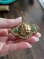 Unique Vintage “Sterling NR” Goldtone Vermeil Brooch Pin Green Glass 2.5in